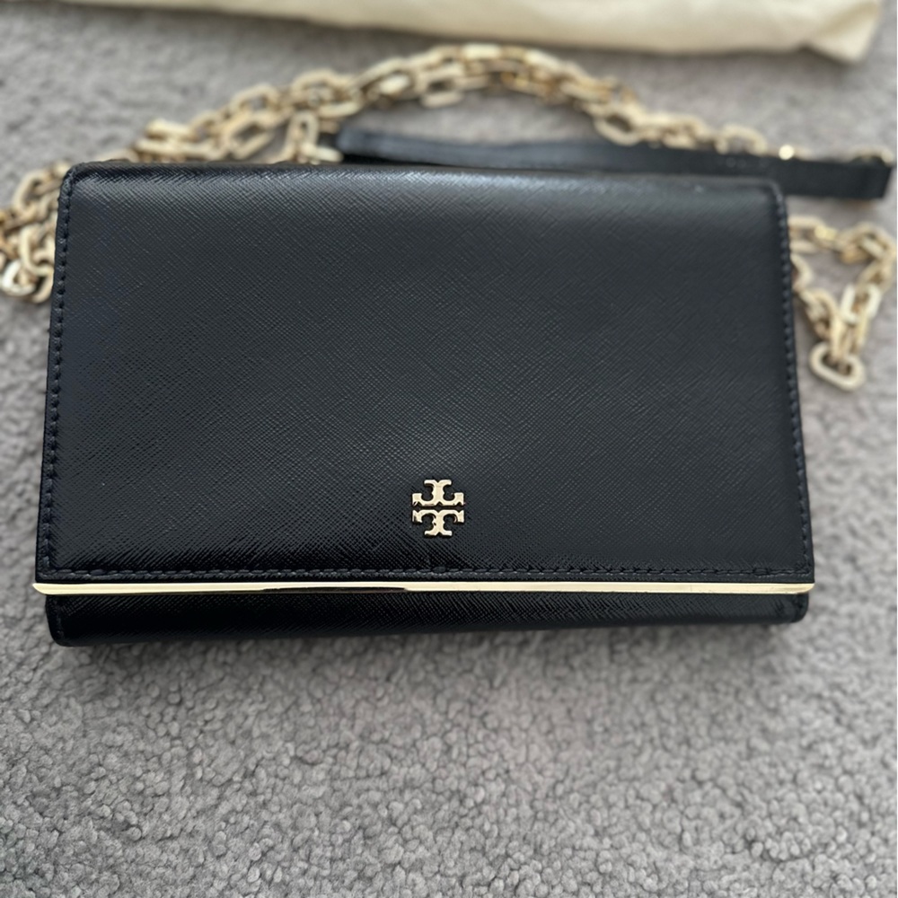 TORY BURCH NAVY EMERSON CROSSBODY - PATENT LEATHER